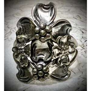 Vintage Beau Sterling Silver Floral Repousse Adjustable Ring Sz 6